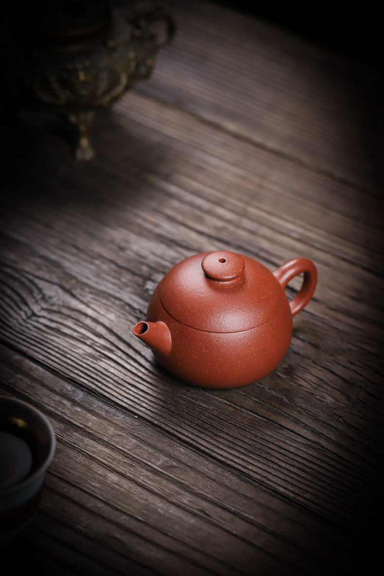 [Chingshui Tang 青水堂] Handmade Yixing Zisha Sandy Purple Clay Teapot – 90ml Handmade Original Ore Jiangpo Clay Bowl-Shaped Teapot, Thin Body with Built-in Filter, Gongfu Small Teaware