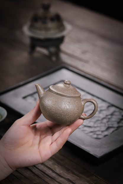 [Chingshui Tang 青水堂] Handmade Yixing Zisha Sandy Purple Clay Teapot – 130ml Handmade Original Ore Qing Jiangpo Clay Bala Shui Ping Teapot, Small Gongfu Purple Clay Teaware with Built-in Filter