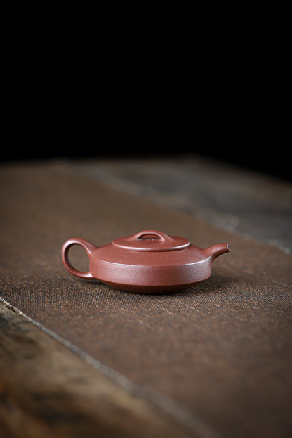 [Chingshui Tang 青水堂] Handmade Yixing Zisha Sandy Purple Clay Teapot – 90ml Handmade Original Ore Jiangpo Clay Bowl-Shaped Thin Body Teapot with Built-in Filter, Small Gongfu Teaware