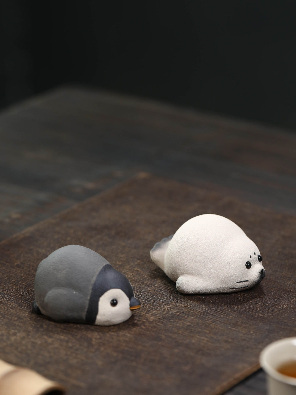 Gohobi Handmade Ceramic YiXing Clay Penguin and Seal Ornament Tea pet