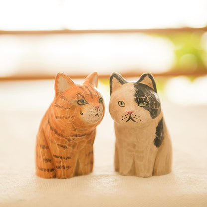 Gohobi Handcrafted Wooden Vintage Cat Ornament