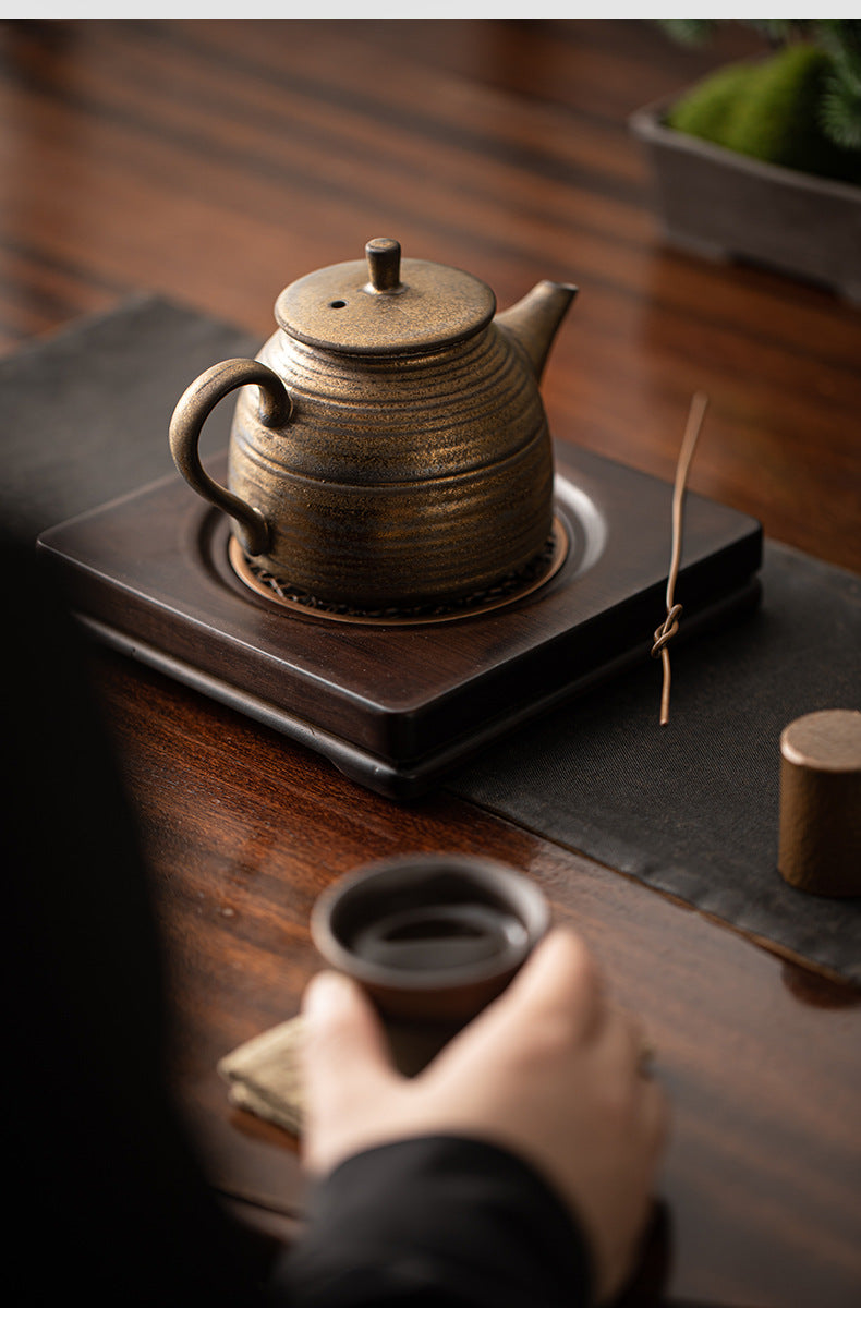 Gohobi Japanese Style Gilded Iron Glazed Teaopot