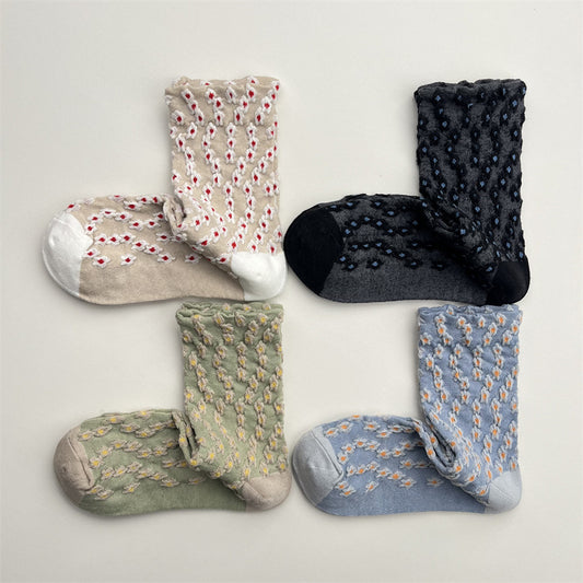 Gohobi Japanese Retro Embossed Floral Mid-Calf Socks