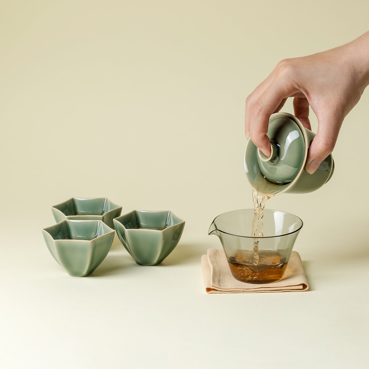 Gohobi Yue Kiln Celadon Gaiwan Travel Tea Set