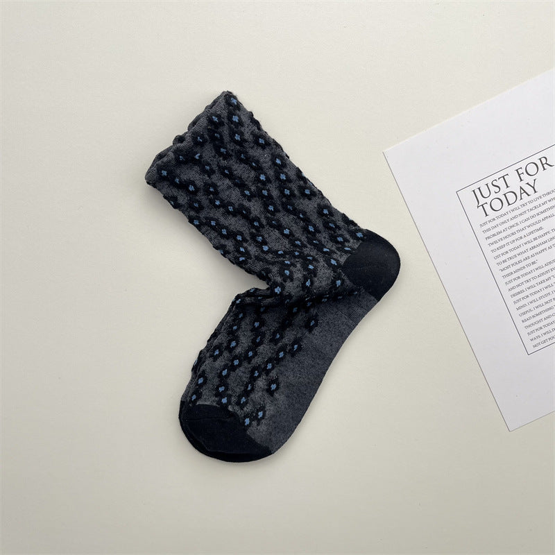 Gohobi Japanese Retro Embossed Floral Mid-Calf Socks