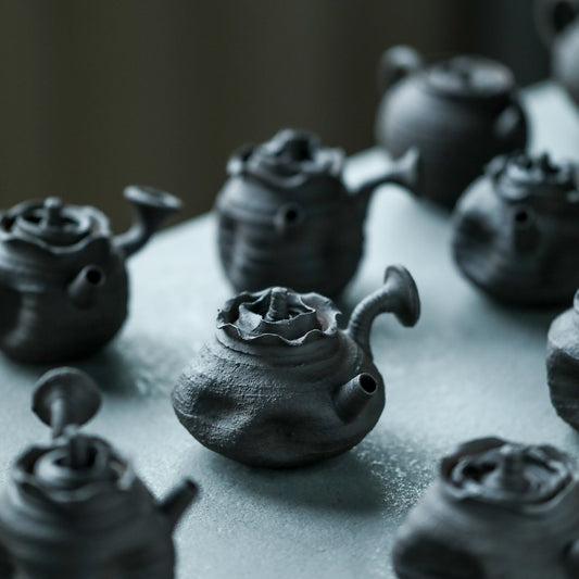 Gohobi Handmade Japanese Style Purple Clay Black Teapot