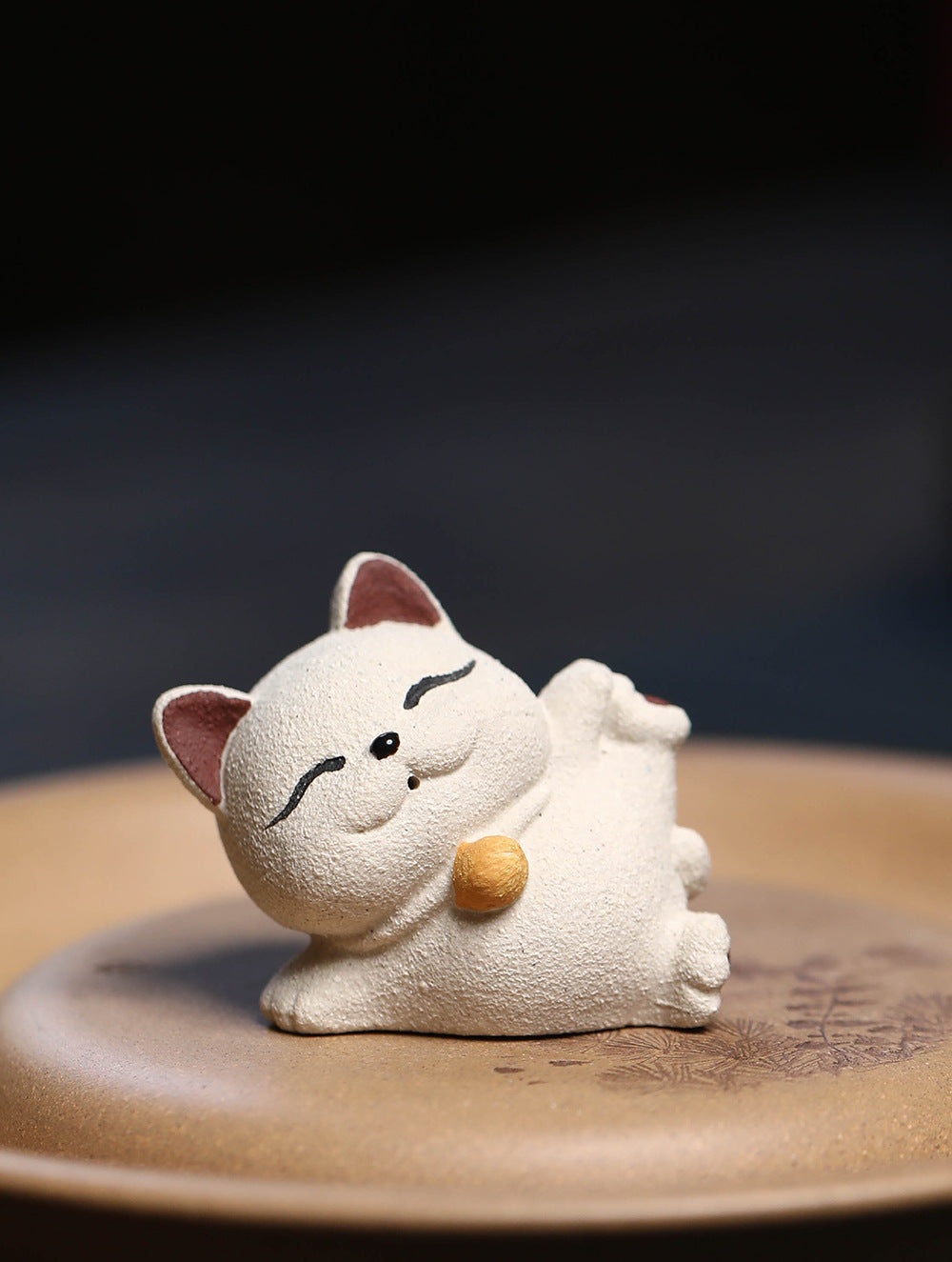 Gohobi Handmade Ceramic YiXing Clay Lucky Cat Ornament Tea pet