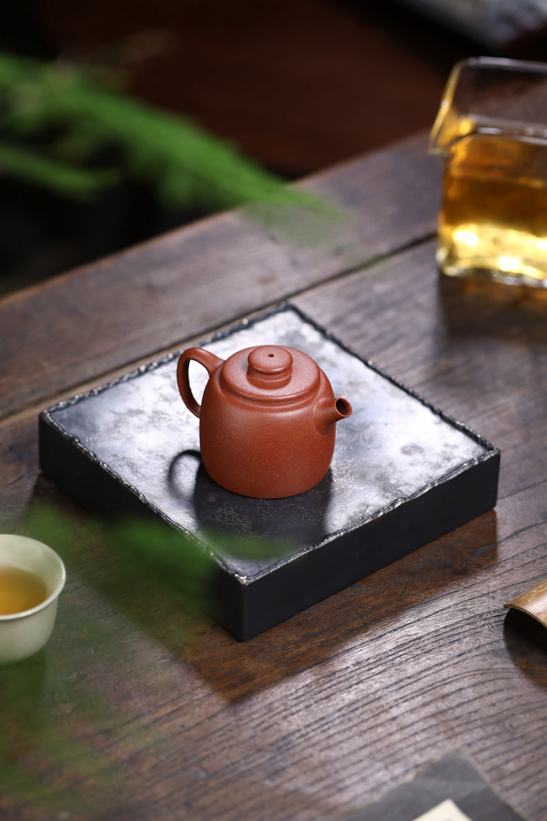 [Chingshui Tang 青水堂] Handmade Yixing Zisha Sandy Purple Clay Teapot – 100ml Handmade Jiangpo Clay Xiao Julun (Small Giant Wheel) Style Teapot, Thin-Walled Small Gongfu Teapot with Built-in Filter