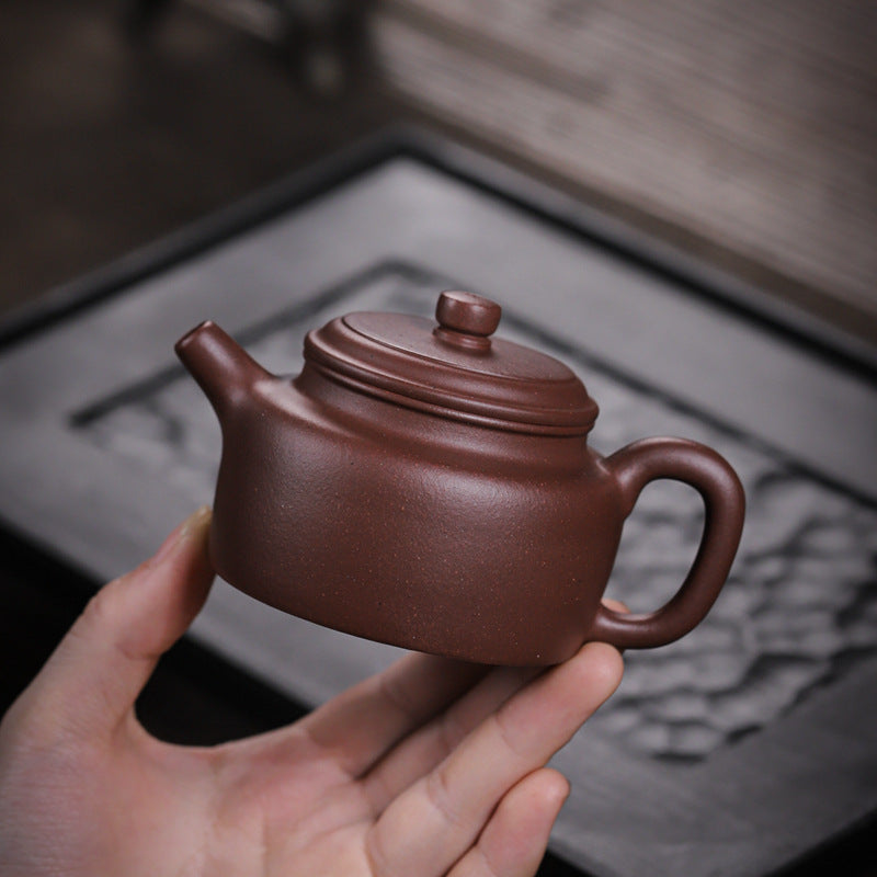 [Chingshui Tang 青水堂] Handmade Yixing Purple Zisha Clay Dezhong Teapot 150ml – Original Ore Teapot with Built-In Filter for Gongfu Tea and Home Brewing