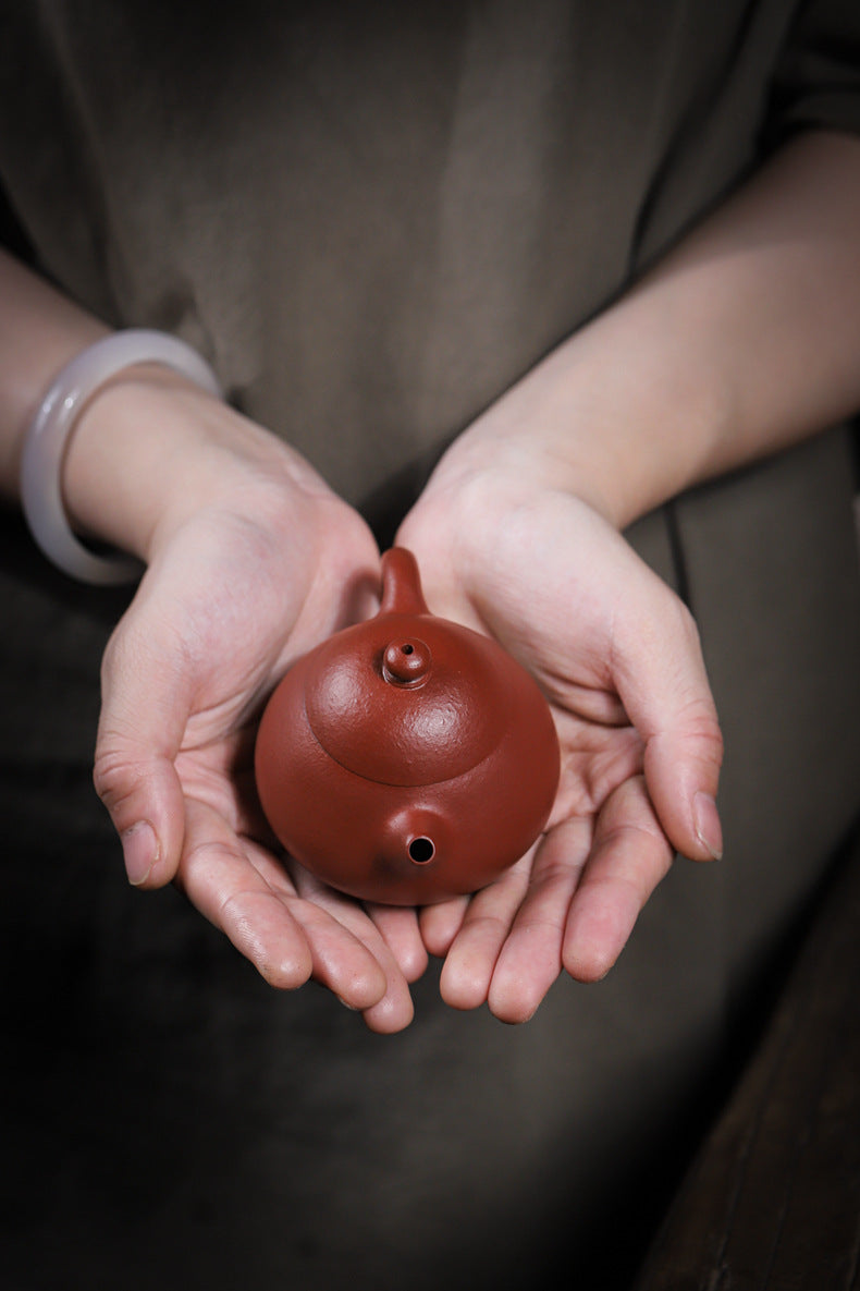 [Chingshui Tang 青水堂] Handmade Yixing Red Zisha Clay Teapot – 150ml Handmade Original Ore Raw Zhuni Clay Wen Dan Style Teapot with Built-in Filter, Small Gongfu Purple Clay Teaware