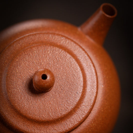 [Chingshui Tang 青水堂] Handmade Yixing Zisha Sandy Purple Clay Teapot – 120ml Original Ore Jin Jiangpo Clay, Handmade Thin Body with Built-in Filter, Da Bin Huai Yue Style Small Gongfu Teapot