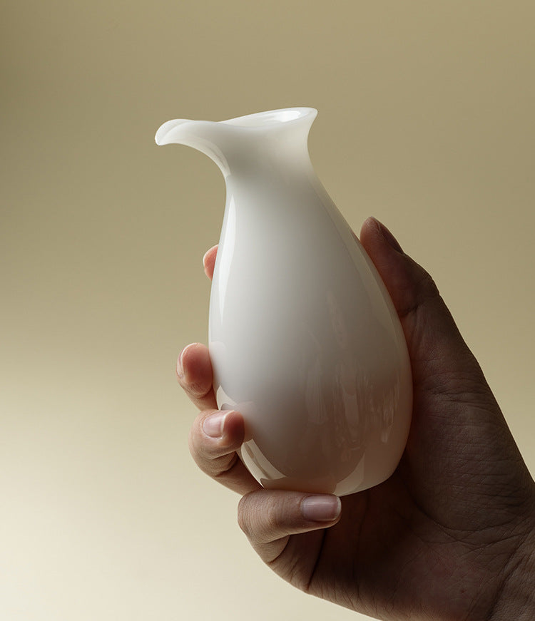 Gohobi Ice White Jade Porcelain Wine Set – Luxury Ceramic Sake Dispenser & Cups