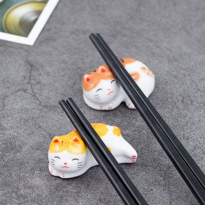 Gohobi Ceramic Lucky Cat Chopstick Rest