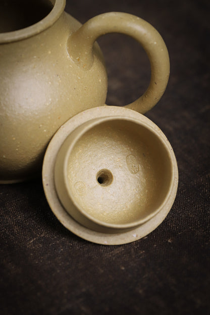 [Chingshui Tang 青水堂] Handmade Yixing Green Zisha Clay Si Ting Teapot – 130ml Original Ore Clay Gongfu Teapot with Built-in Filter