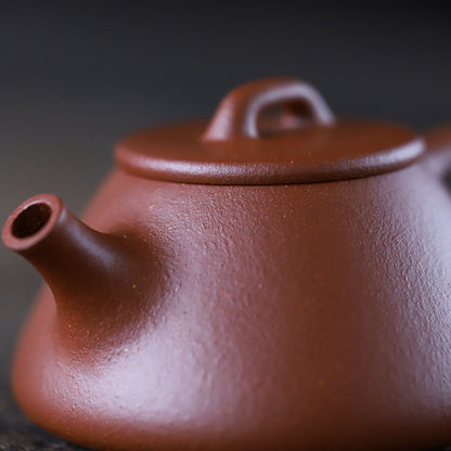 [Chingshui Tang 青水堂] Handmade Yixing Zisha Sandy Purple Clay Teapot – 120ml Handmade Original Ore Jiangpo Clay Shih Piao Style Thin-Walled Teapot, Ideal for Gongfu Tea and Gift Set, Suitable for Da Hong Pao