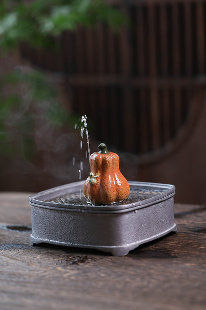 Gohobi Yixing Purple Clay Gourd Frog Tea Pet – Handmade Water-Spraying Ornament