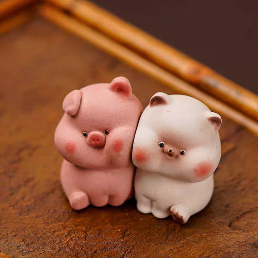 Gohobi Pig and Dog Tea Pet Figurines