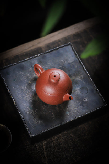 [Chingshui Tang 青水堂] Handmade Yixing Zisha Sandy Purple Clay Teapot – 90ml Handmade Original Ore Jiangpo Clay Bowl-Shaped Teapot, Thin Body with Built-in Filter, Gongfu Small Teaware