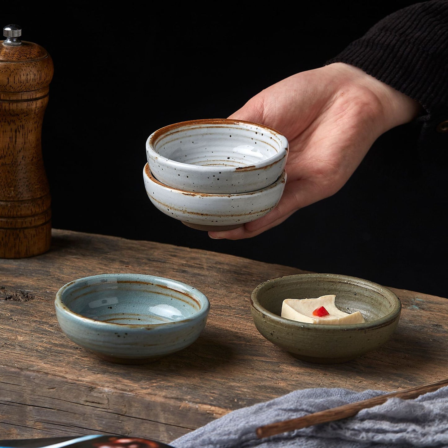 Gohobi Petite assiette à sauce de style japonais faite à la main