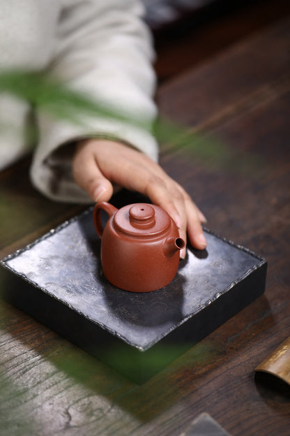 [Chingshui Tang 青水堂] Handmade Yixing Zisha Sandy Purple Clay Teapot – 100ml Handmade Jiangpo Clay Xiao Julun (Small Giant Wheel) Style Teapot, Thin-Walled Small Gongfu Teapot with Built-in Filter