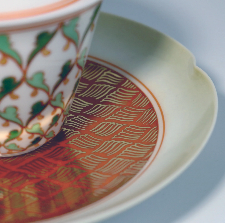 [清和堂 x Gohobi Gallery] Hand-painted Golden Waves Tea Coffee Saucer Plate