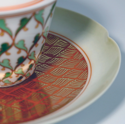 [清和堂 x Gohobi Gallery] Hand-painted Golden Waves Tea Coffee Saucer Plate