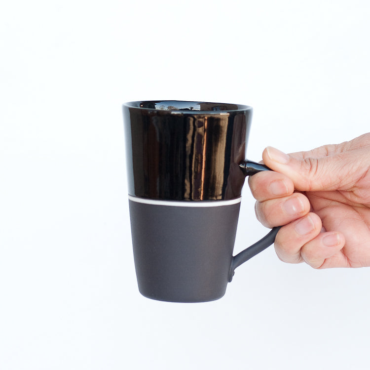 [Sue Ure x Gohobi] Black porcelain Tall mug