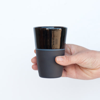 [Sue Ure x Gohobi] Black porcelain Tall beaker