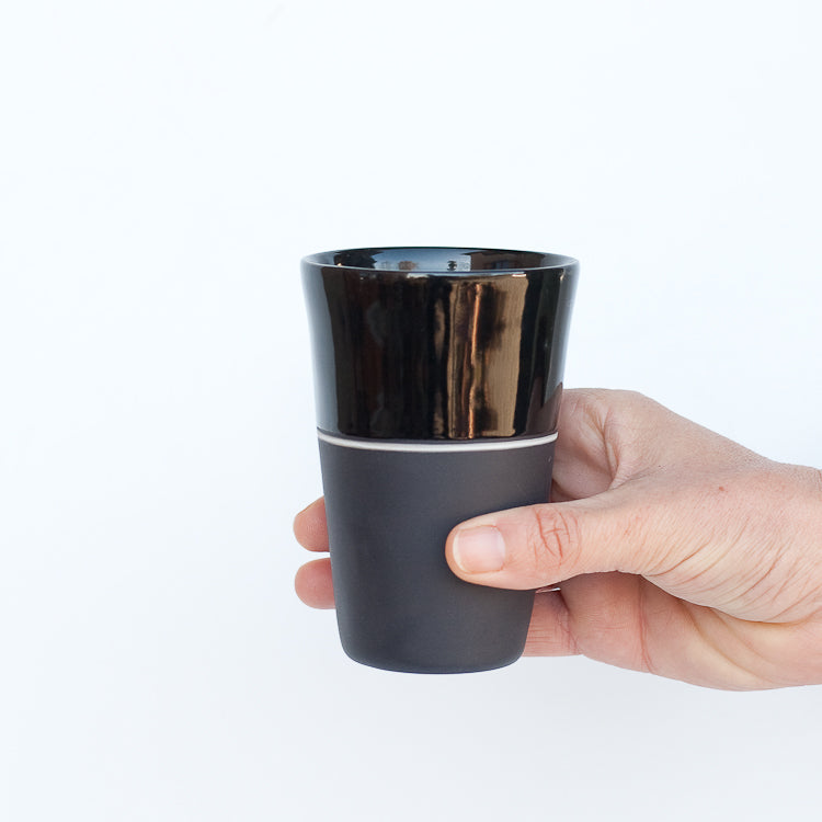 [Sue Ure x Gohobi] Black porcelain Tall beaker