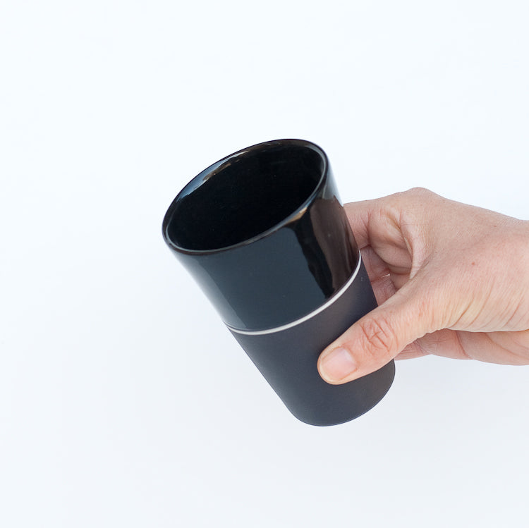 [Sue Ure x Gohobi] Black porcelain Tall beaker