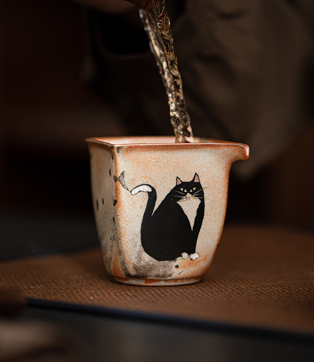 Gohobi Handmade Black Ink Hand-painted Cat Pitcher 002