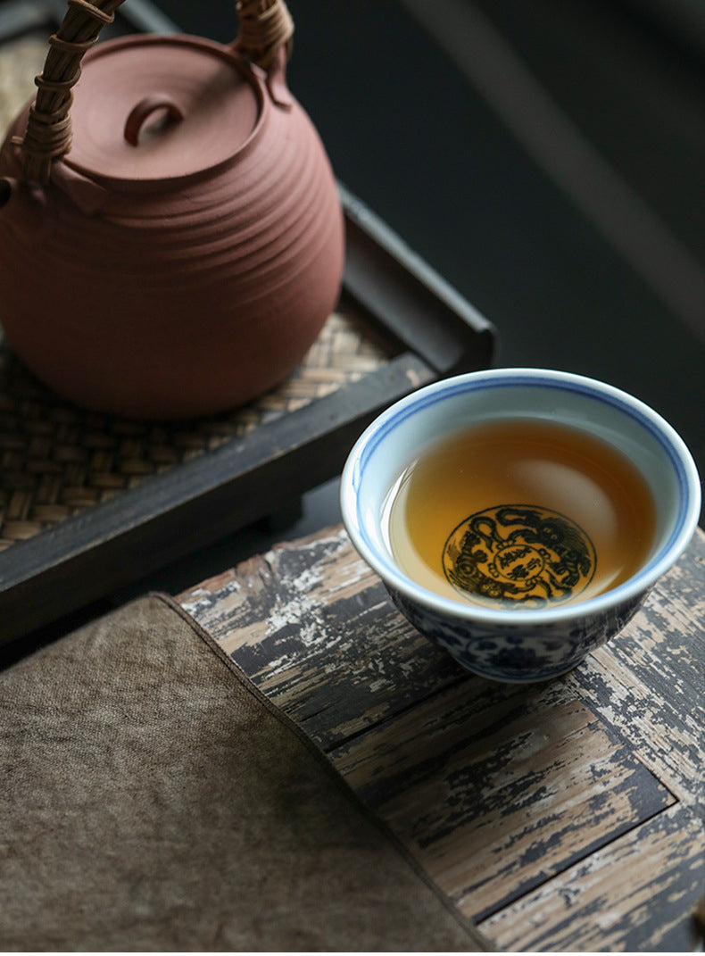 Gohobi Hand-painted Wood-fired Blue and White Yongle Hand-pressed Tea Cup