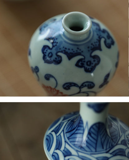 Gohobi Hand-painted Blue and White Porcelain Vase (Red Flowers)