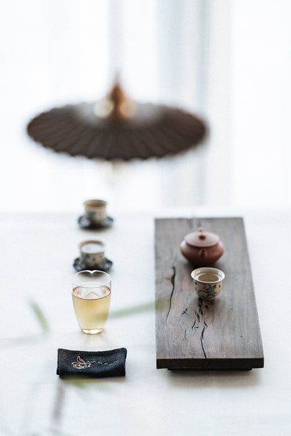 Plateau de service en bois de santal noir de style japonais Gohobi Wabi-Sabi 011