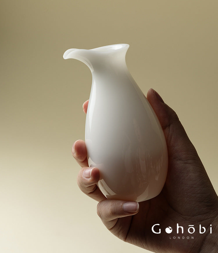 Gohobi Ice White Jade Porcelain Wine Set – Luxury Ceramic Sake Dispenser & Cups