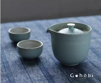 Gohobi Jingdezhen Ceramic Travel Gongfu Tea Set – One Pot Two Cups Portable Teapot Teacup Set