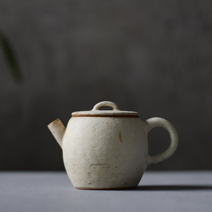 Gohobi Handmade Pulverised Kohiki White Teapots