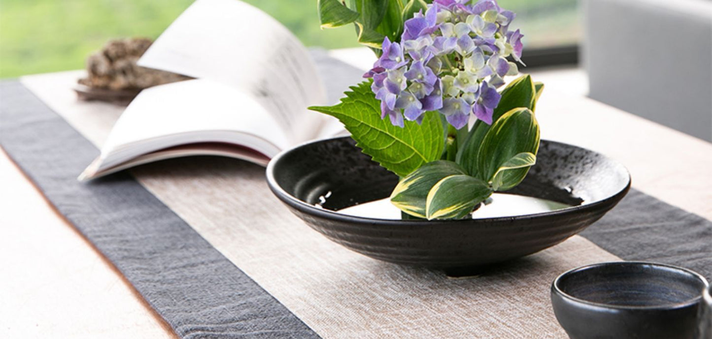 Gohobi Large Ikebana Three-legged Japanese Style Vase 008