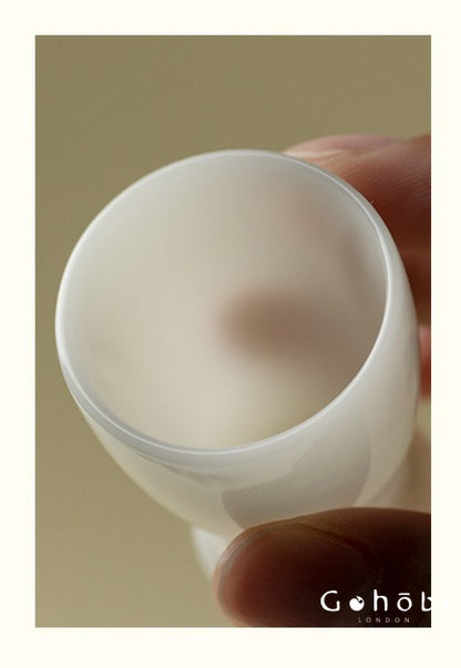 Gohobi Ice White Jade Porcelain Wine Set – Luxury Ceramic Sake Dispenser & Cups