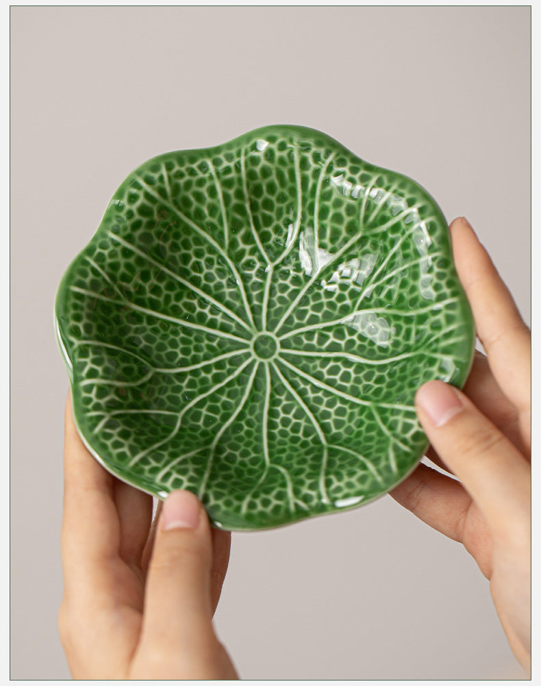 Gohobi Traditional Japanese Glazed Fruit Nuts Small Plate - Hibiscus 004