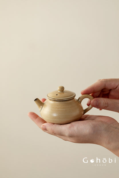 Gohobi Portable Gongfu Tea Set – Luxury Travel Tea Set Teapot & Three-Cup Set with Leather Case