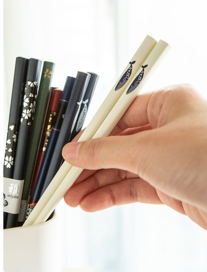 Gohobi SUNLIFE Japanese-Style Whale Wooden Chopsticks