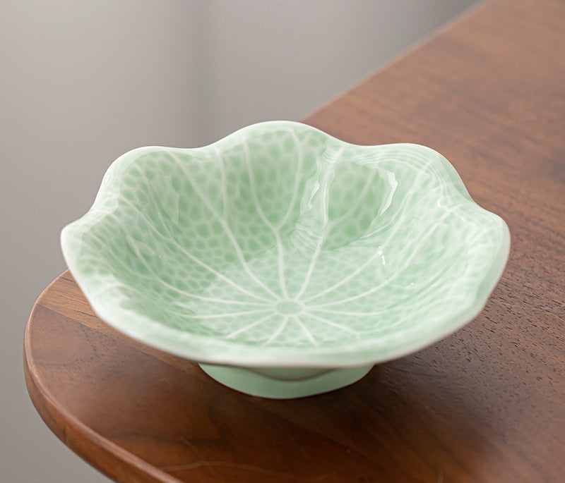 Gohobi Traditional Japanese Glazed Fruit Nuts Small Plate - Hibiscus 004