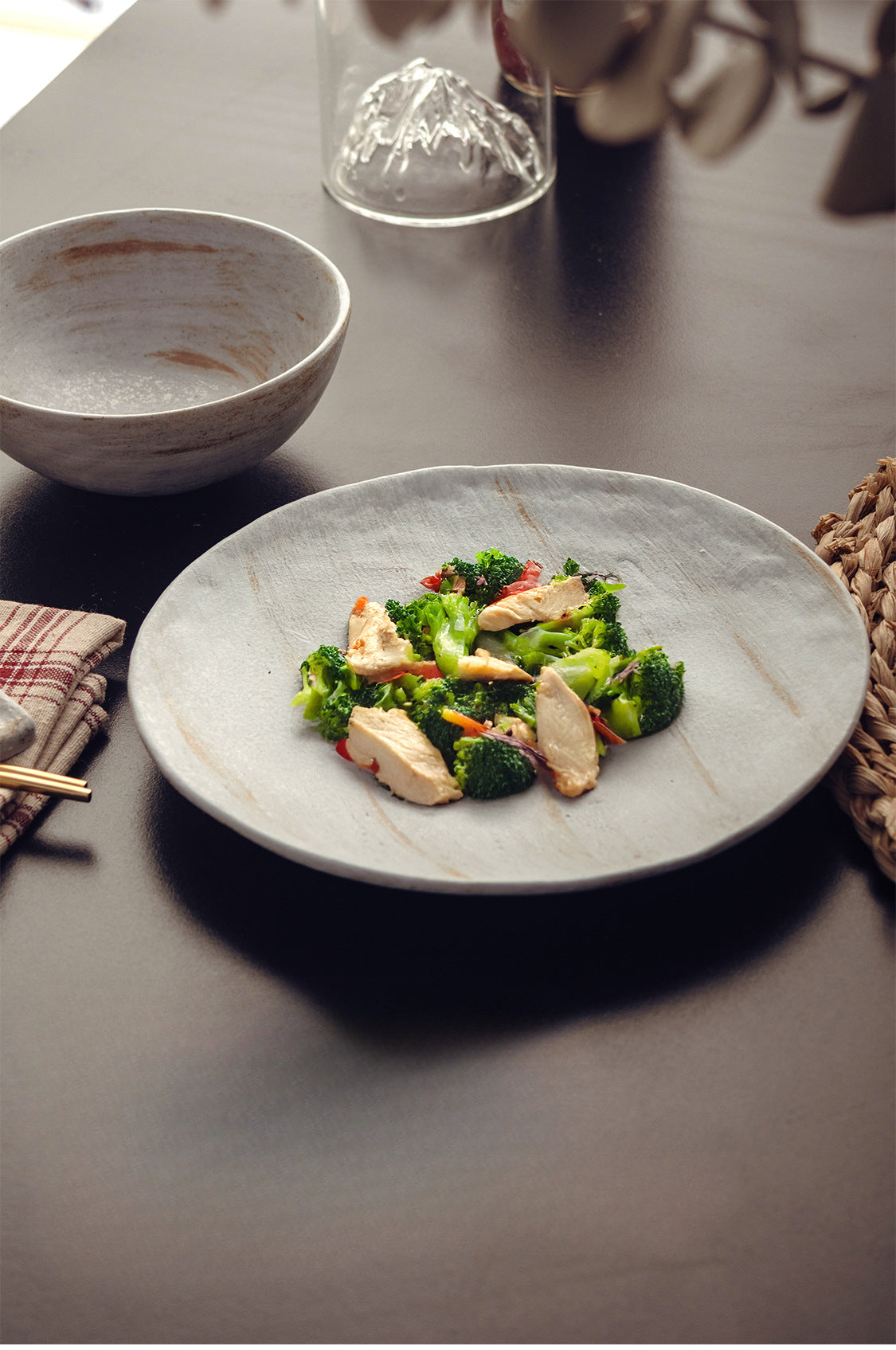 Gohobi Dill-Painted Firewood-Fired Flat Plate