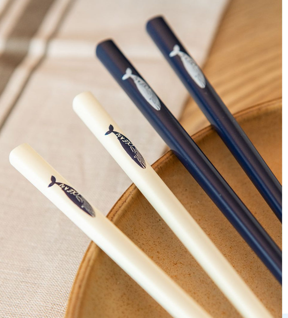 Gohobi SUNLIFE Japanese-Style Whale Wooden Chopsticks