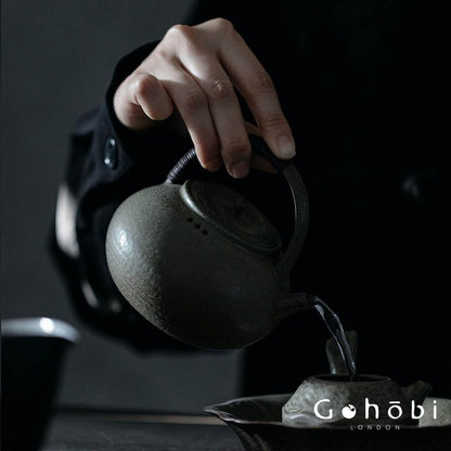 Gohobi Handmade Rattan Beam Teapot – Artisan Pottery Brewing Kettle (400ml, 2 Colours)