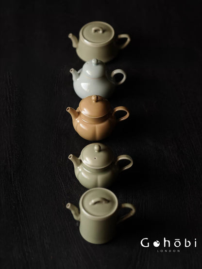 [賦山敘 x Gohobi] Gohobi Monochrome Glaze Ceramic Teapot – Pear Shape Bamboo Handle Gongfu Tea Pot
