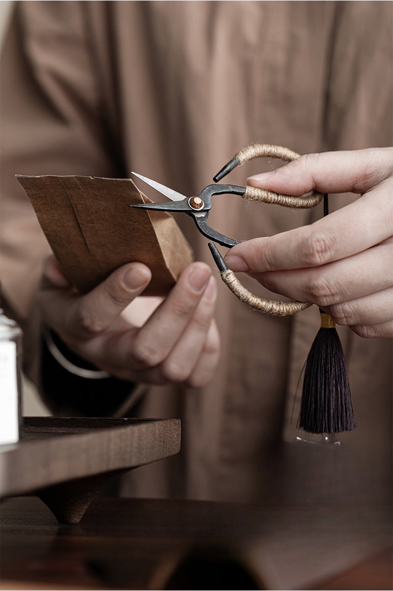 Gohobi Tea Scissors With a Case