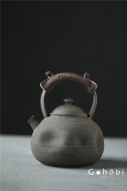 Gohobi Nanbanyaki Style Fireplace-Boiled Teapot – Handmade Wabi-Sabi Dual-Purpose Kettle (900ml)