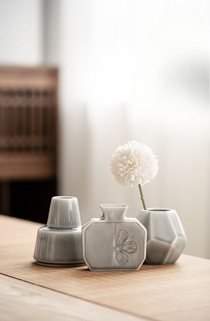 Gohobi Japanese Style Ikebana Ice Grey and Green Vase